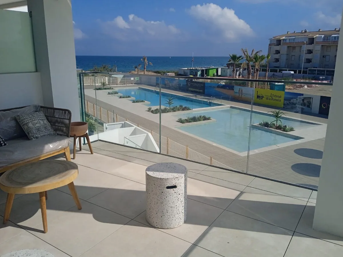 Nieuwbouwappartementen met zeezicht en zwembad in Dénia, foto 2