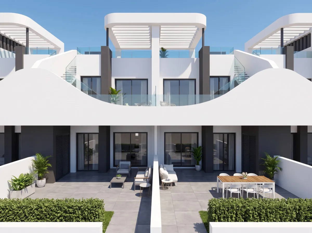 Nieuwbouwvilla's met gemeenschappelijk zwembad in San Fulgencio, foto 1