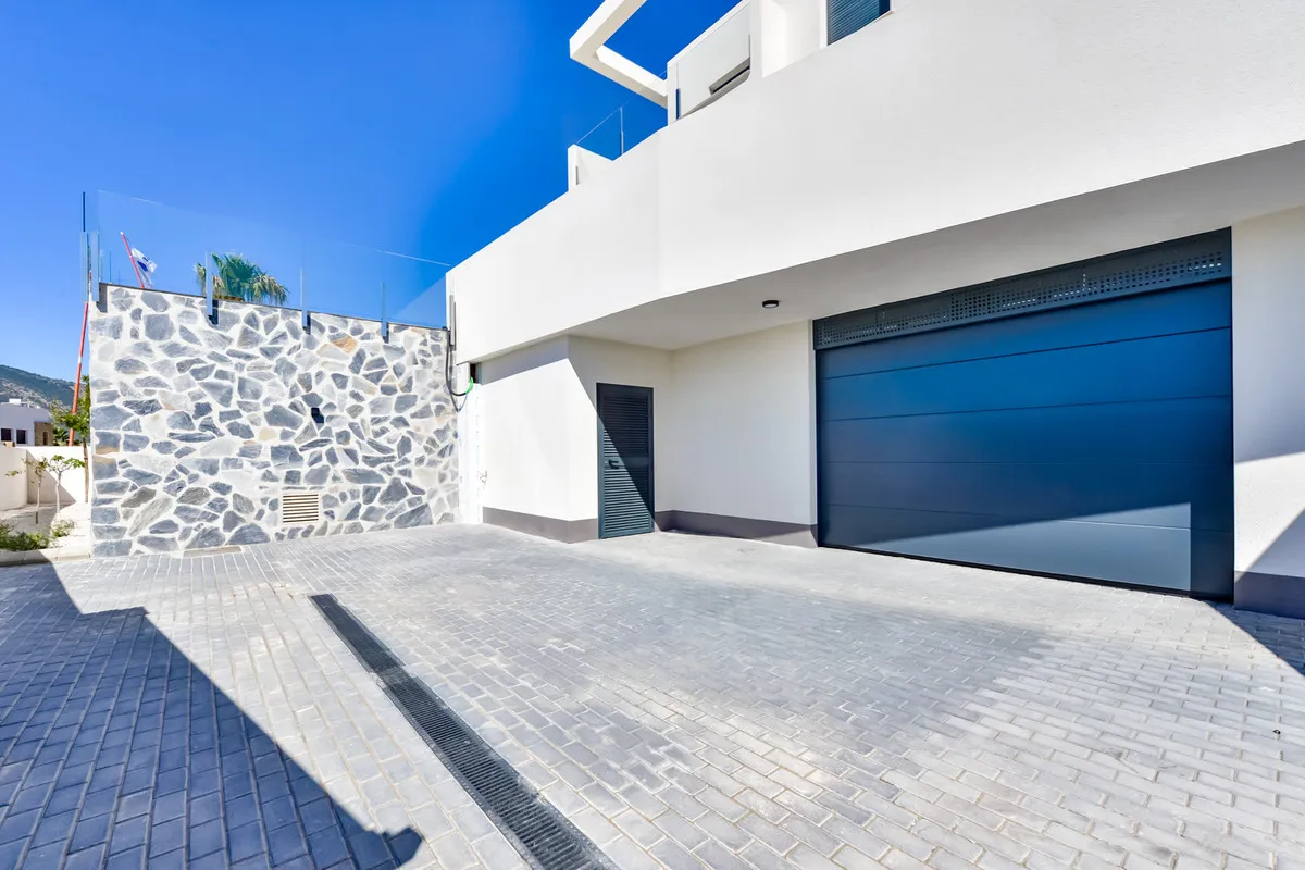 Nieuwbouwvilla met privézwembad en zeezicht in Finestrat, foto 3