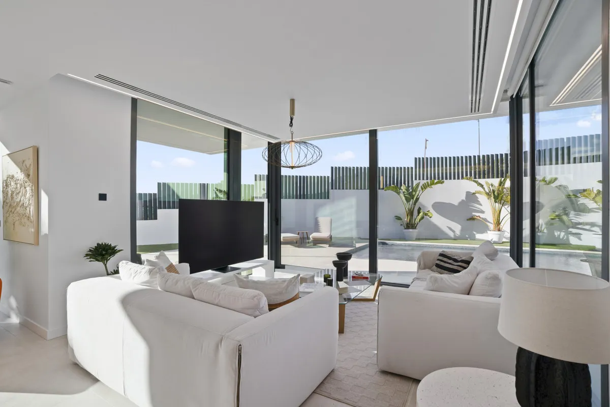 Nieuwbouwvilla's met privézwembad en zeezicht in Benidorm, foto 2
