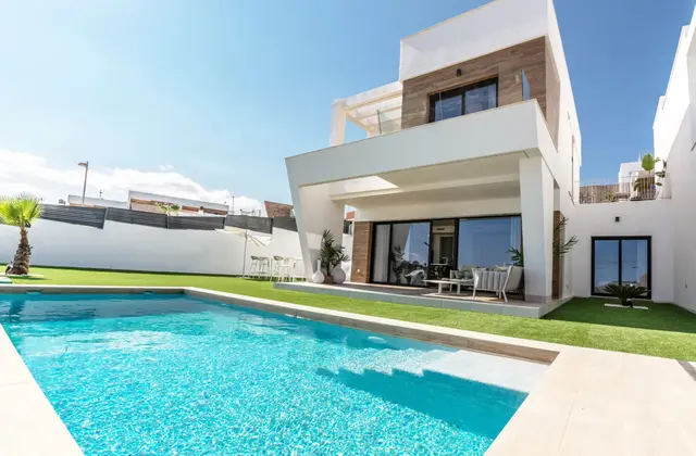 Nieuwbouwvilla met privézwembad en zeezicht in Finestrat, Finestrat