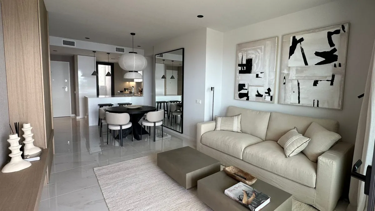 Nieuwbouwappartement met zeezicht en zwembad in Benidorm, foto 3