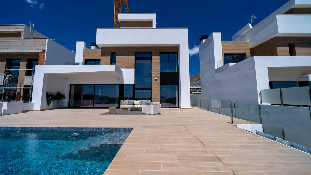 Nieuwbouwvilla met privézwembad en zeezicht in Finestrat, foto 1