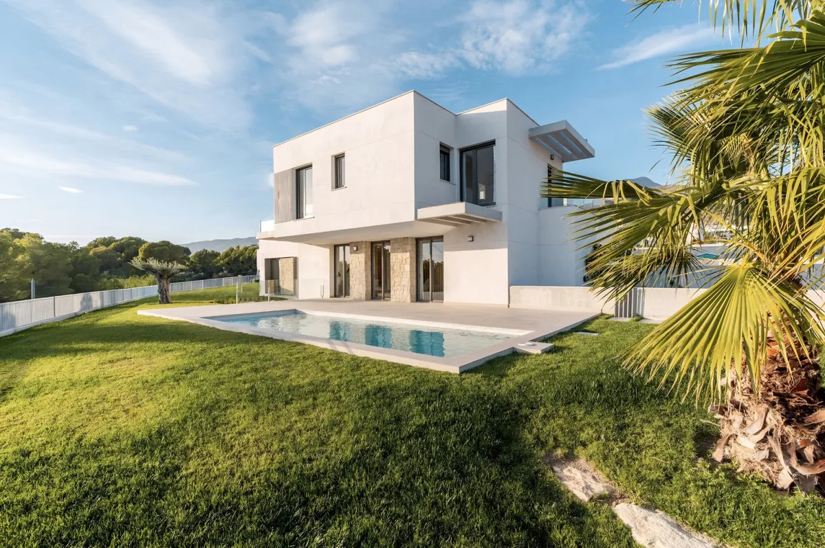 Nieuwbouwvilla met privézwembad en tuin in Finestrat, foto 1