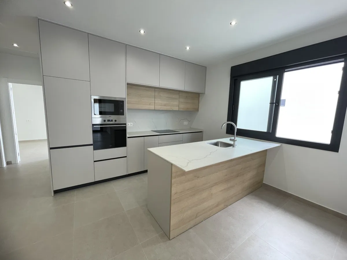 Nieuwbouwvilla met privézwembad en tuin in Almoradí, foto 2