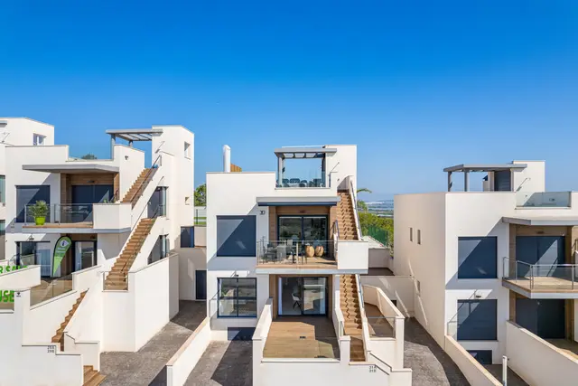 Nieuwbouwvilla's met privézwembad en zeezicht in San Miguel de Salinas, San Miguel de Salinas