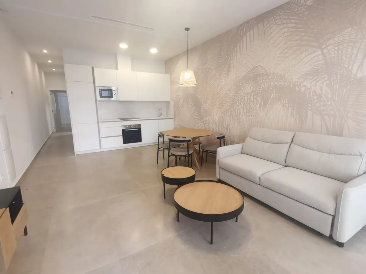 Gemeubileerd nieuwbouwappartement met 1 slaapkamer in Torrevieja, foto 3