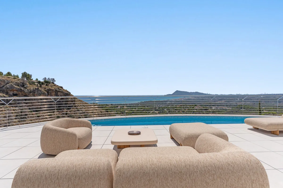 Nieuwbouwvilla met zeezicht en privézwembad in Altea, foto 1