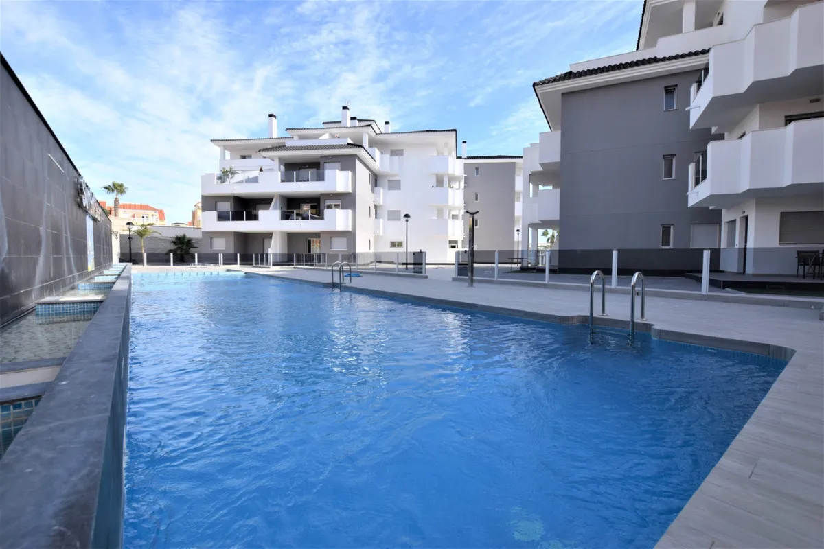 Nieuwbouwappartementen met dakterras en zwembad in Orihuela, foto 1