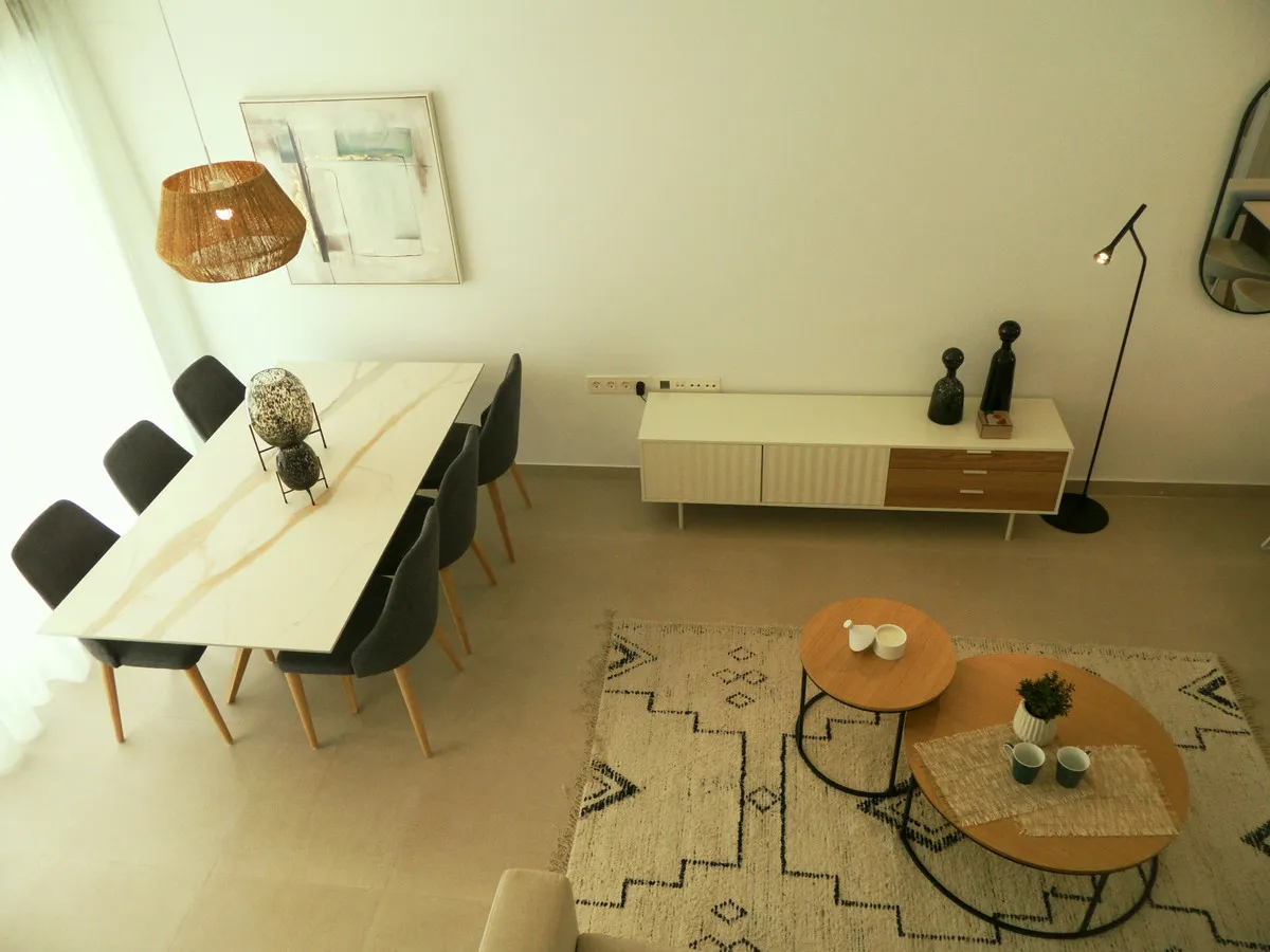 Nieuwbouw rijwoning met dakterras en zeezicht in Pilar de la Horadada, foto 3