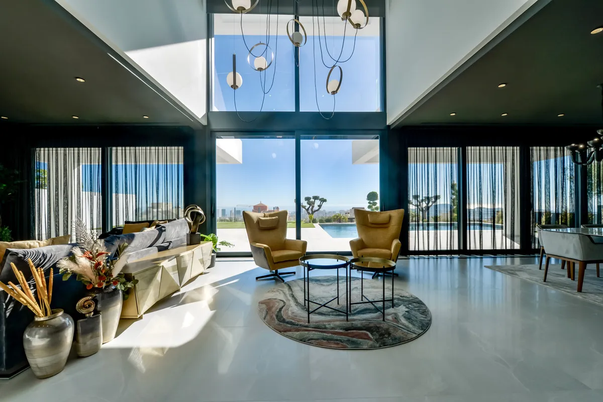 Nieuwbouwvilla met privézwembad en zeezicht in Finestrat, foto 3
