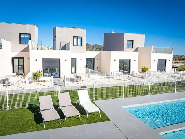 Nieuwbouw rijwoningen met gemeenschappelijk zwembad in Murcia, Altaona Golf, Murcia