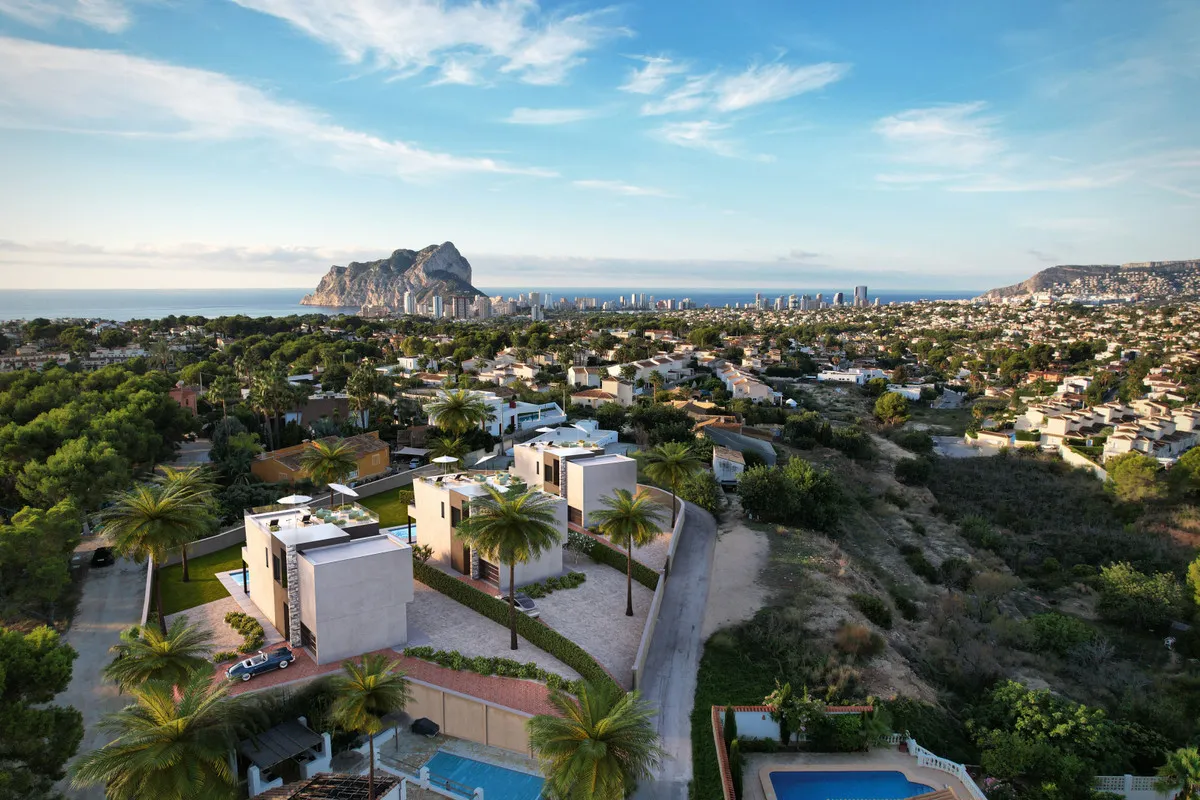 Nieuwbouwvilla met privézwembad en tuin in Calp, foto 1