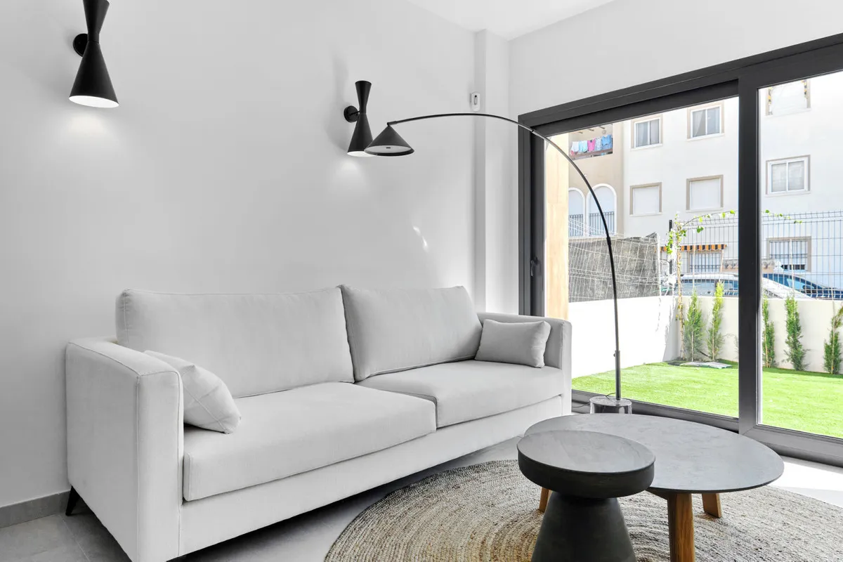 Nieuwbouwappartement met zeezicht en zwembad in Torrevieja, foto 3
