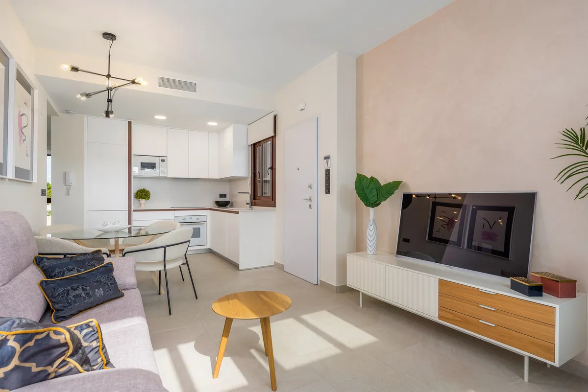 Nieuwbouwappartementen met uitzicht op de zoutmeren in Torrevieja, foto 2