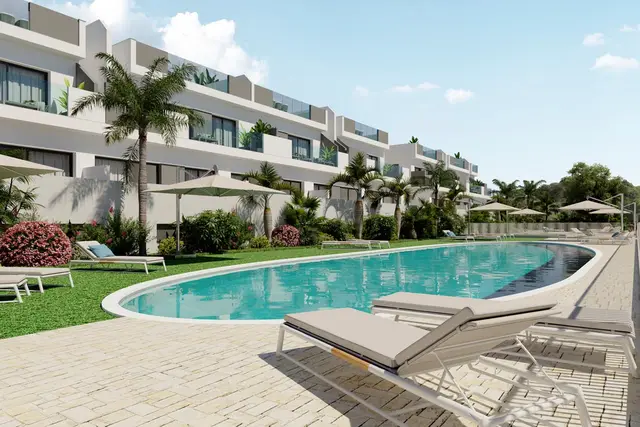 Nieuwbouw rijwoning met dakterras en zwembad in Orihuela, Los Balcones, Orihuela