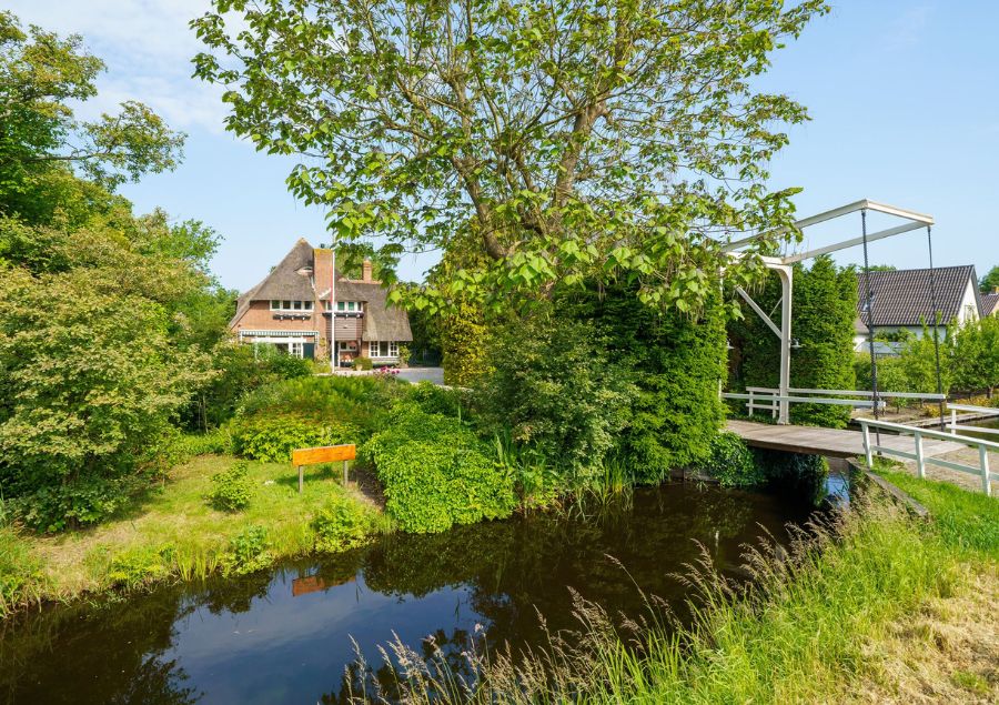 Landhuis aan de Ankeveense plassen